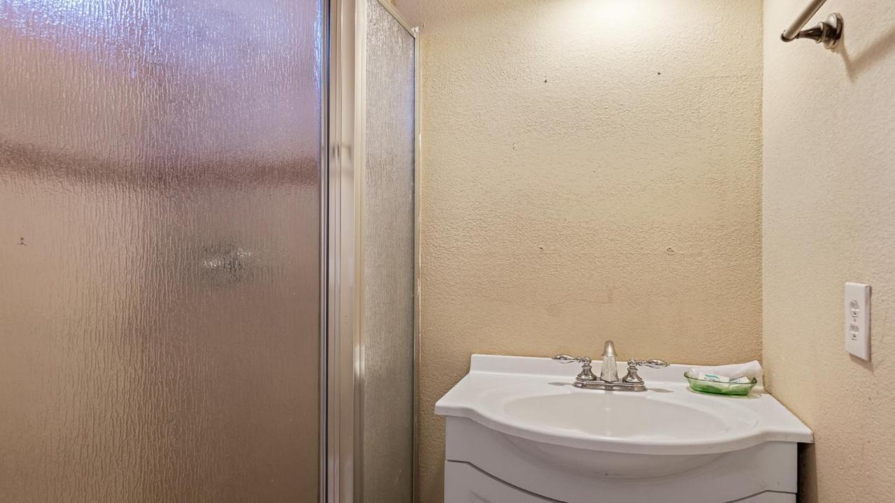 The Suites At Rocky Point 2 Экстерьер фото